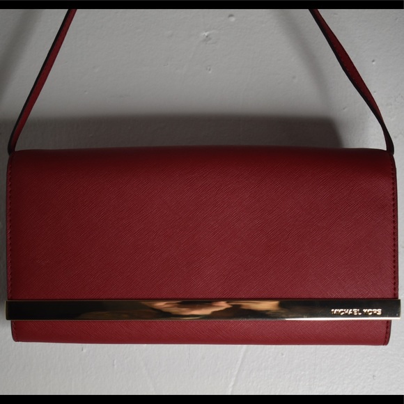 Michael Kors Tilda clutch bag - Picture 2 of 6